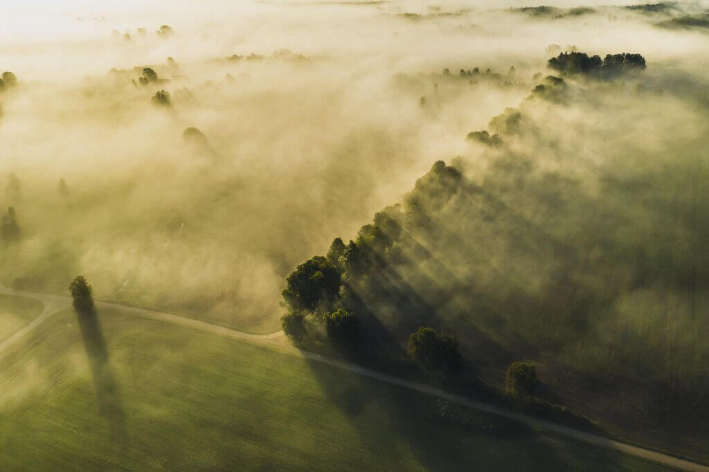 dabas-ainavu-fotogrāfijas-ar-dronu-droneday (10) īpašo-mirkļu-foto-ar-dronu-Latvijā-droneday