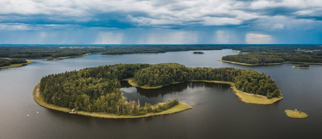 dabas-ainavu-fotogrāfijas-ar-dronu-droneday (2)