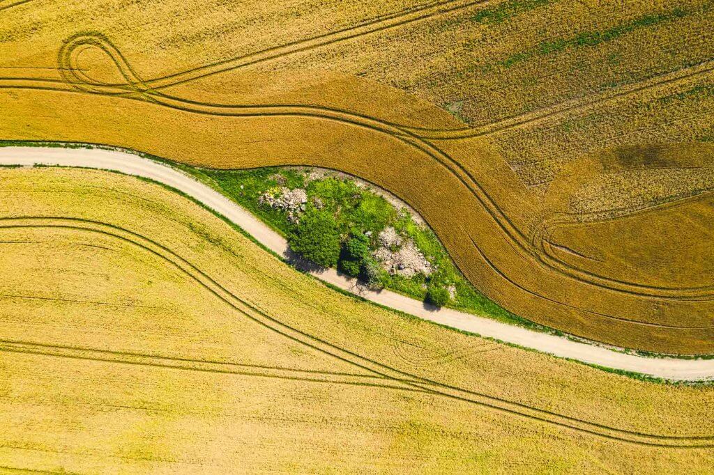 dabas-ainavu-fotogrāfijas-ar-dronu-droneday (7)