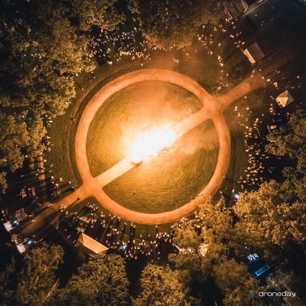 Drona-foto-naktī-valmiermuižas (8)